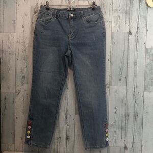 Baccini Colored Button Distressed Crop Jeans 8